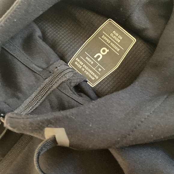 OnCloud zipped hoodie - Picture 2 of 2